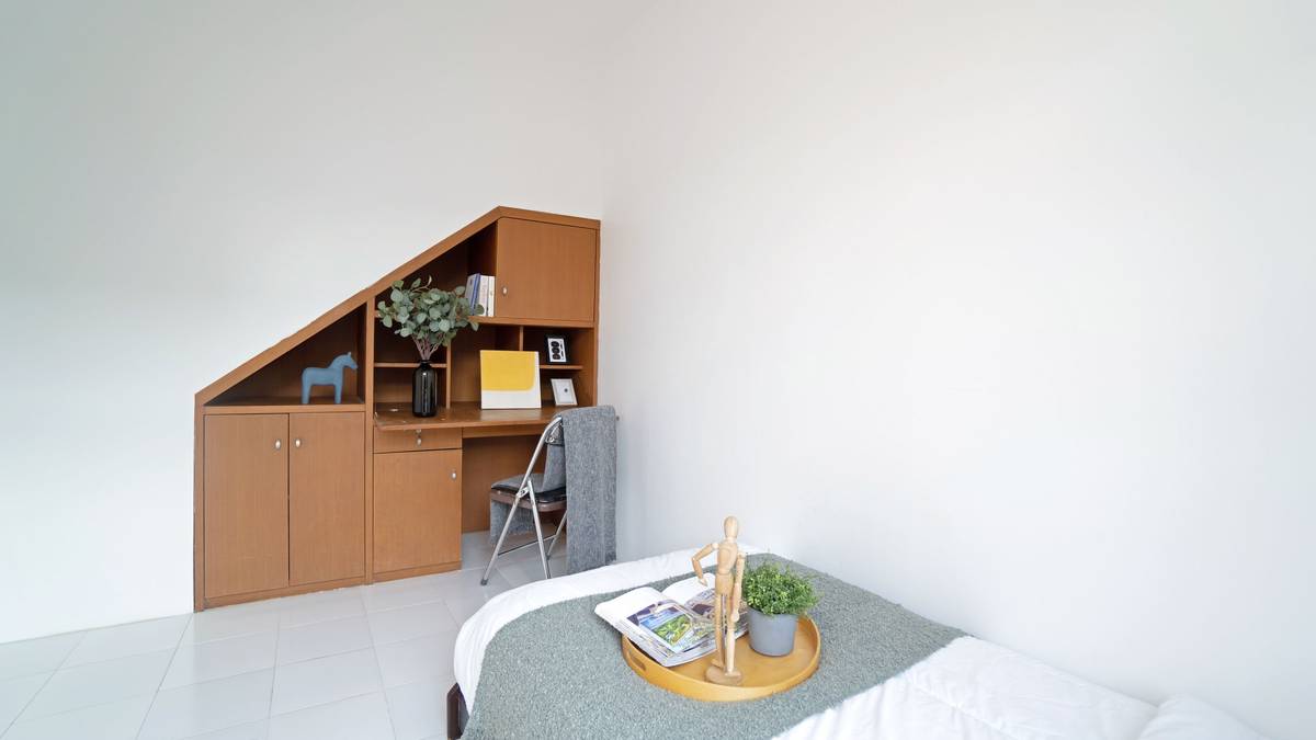 https://images.rukita.co/buildings/building/79b65f19-288.jpg