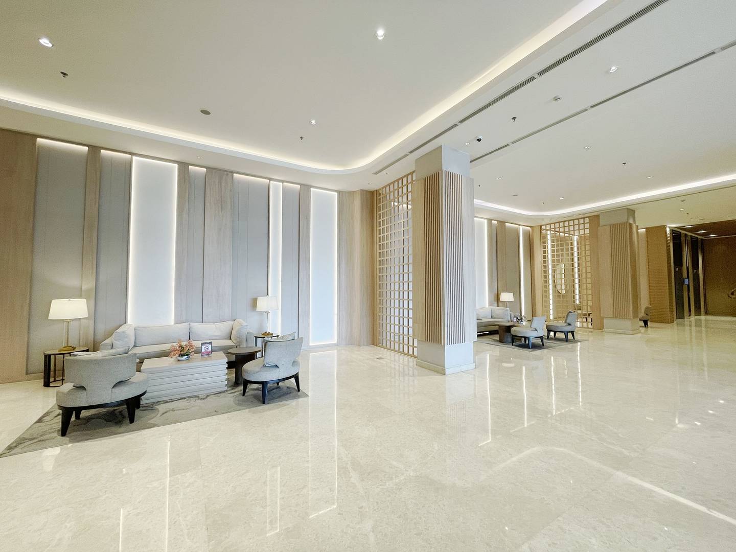 https://images.rukita.co/buildings/building/7a05590e-e22.jpg