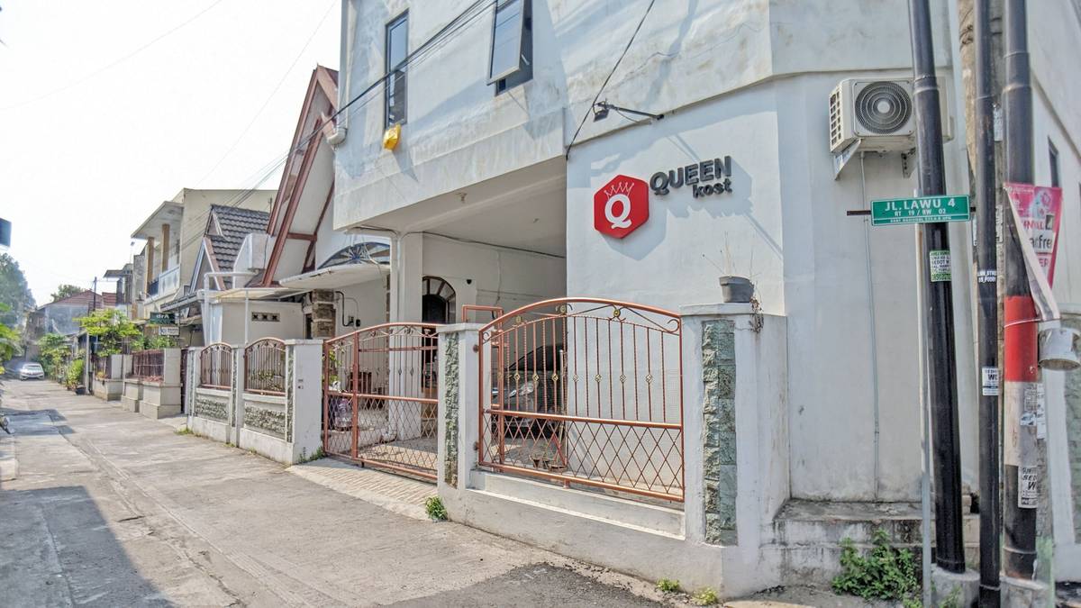https://images.rukita.co/buildings/building/7b75201c-d12.jpg
