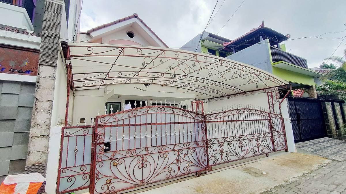 https://images.rukita.co/buildings/building/7b7d4f98-e7e.jpg