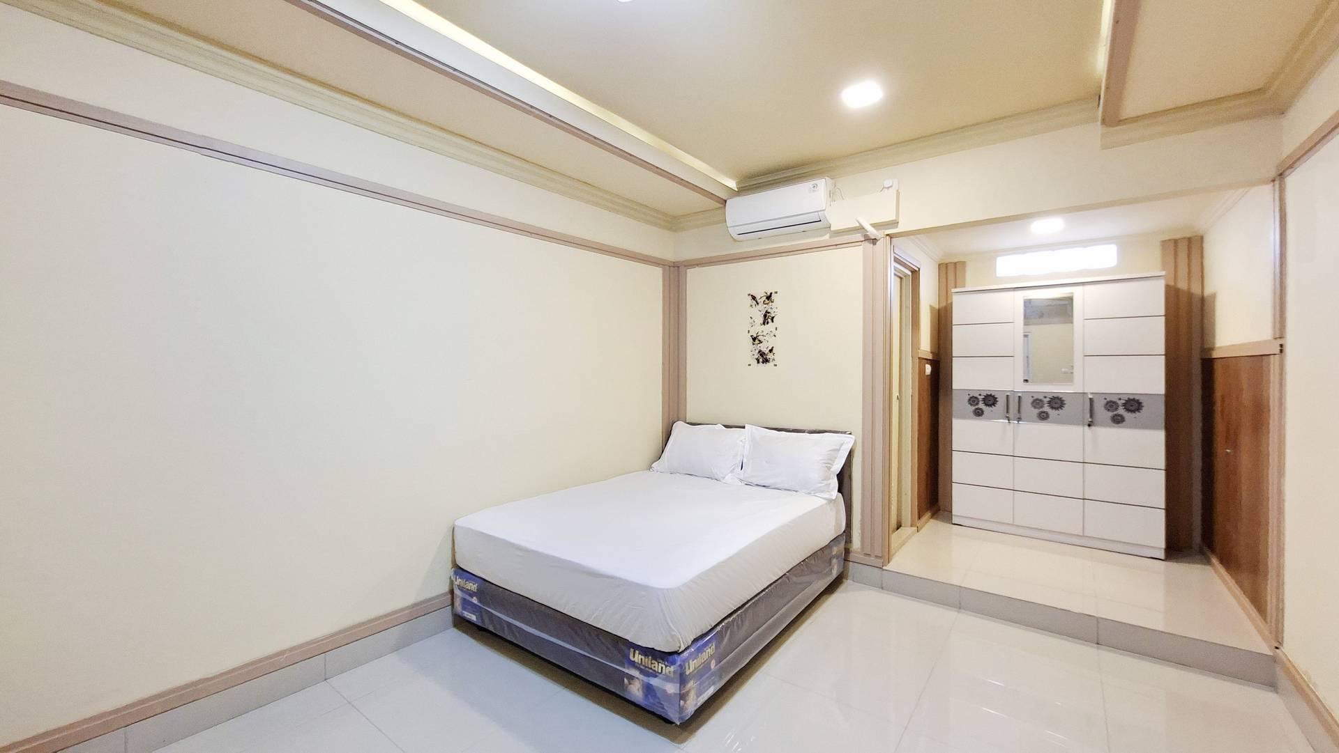 https://images.rukita.co/buildings/building/7badca59-3b01-4666-be98-34969dd24191.jpg