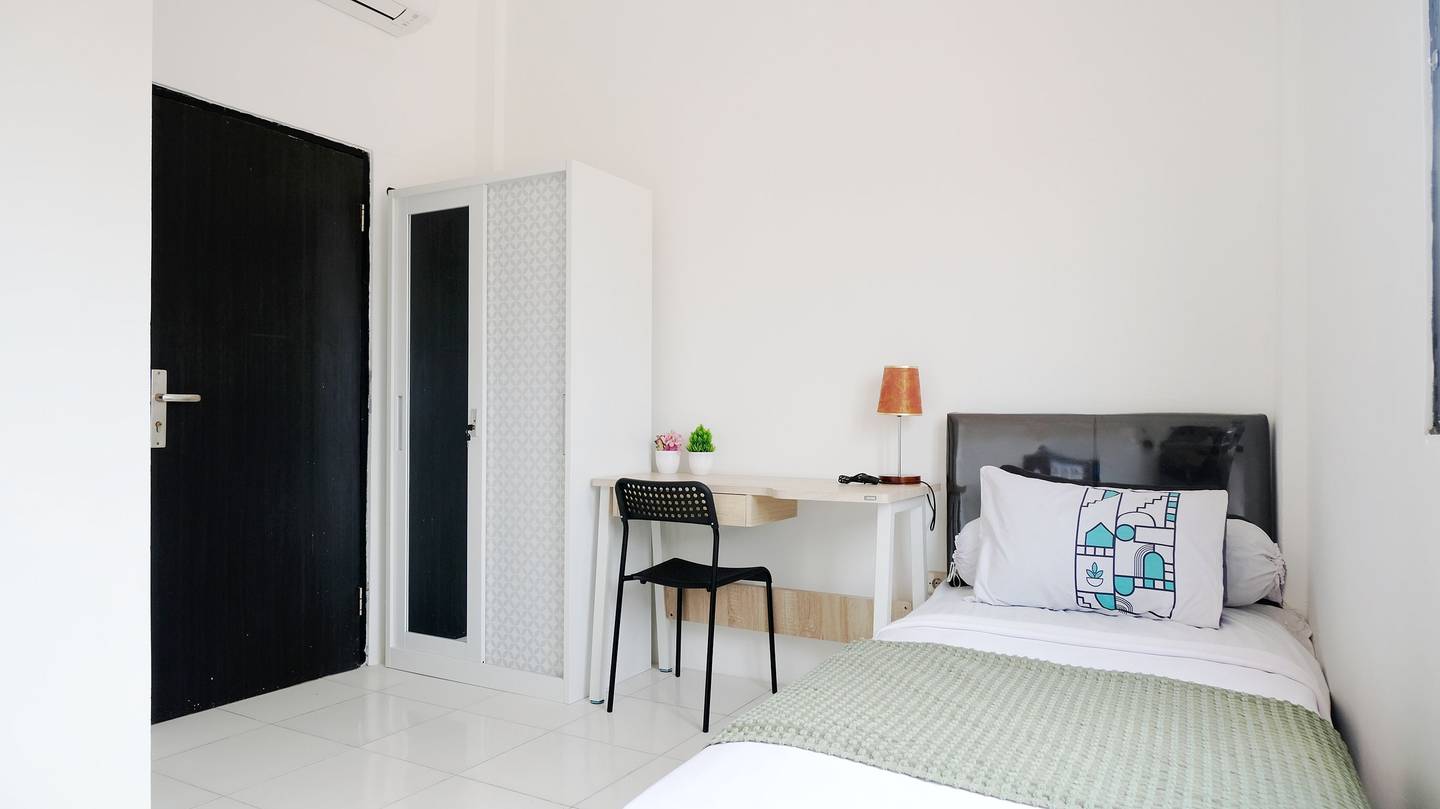 https://images.rukita.co/buildings/building/7bcda478-605.jpg