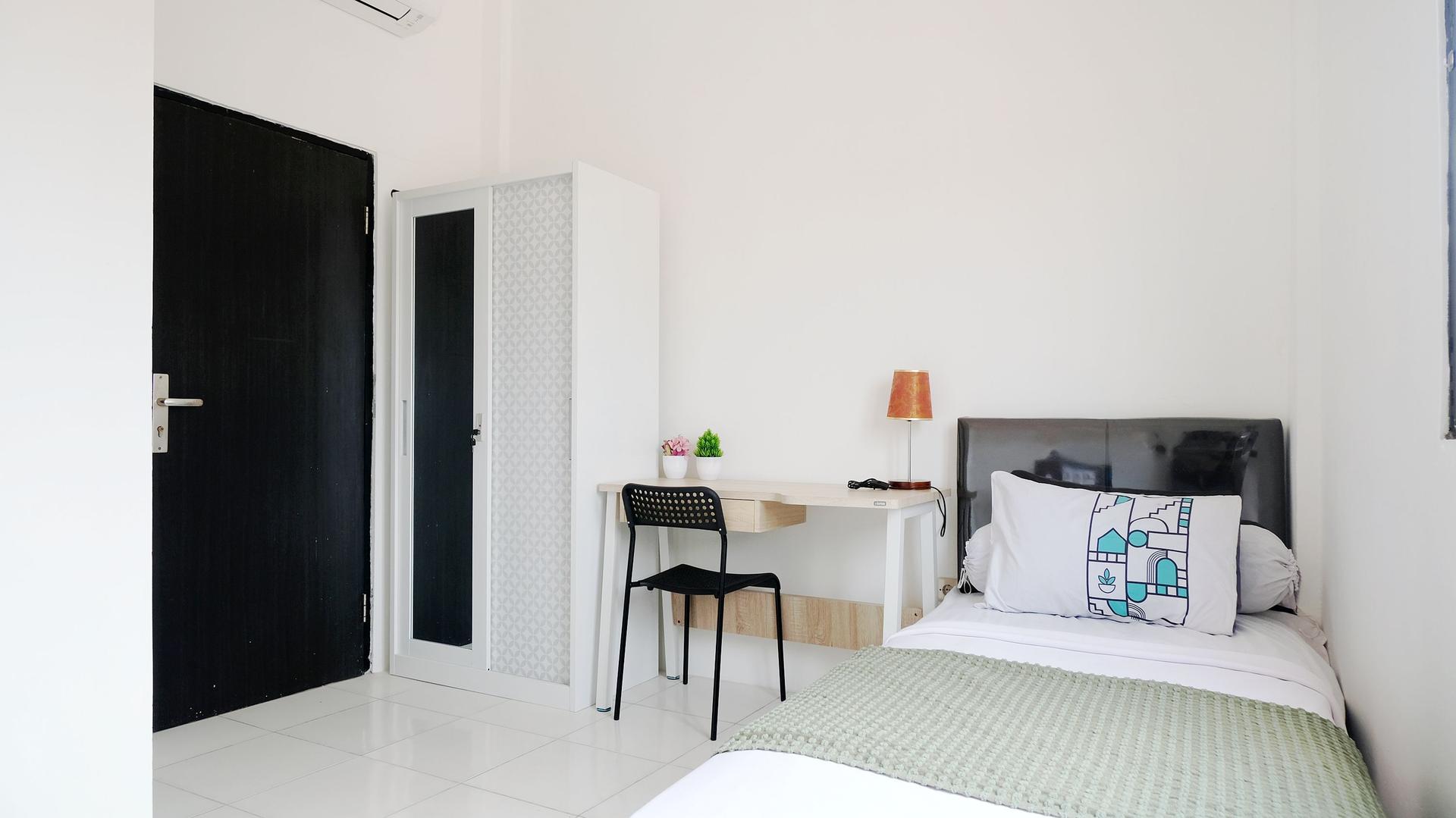 https://images.rukita.co/buildings/building/7bcda478-605.jpg