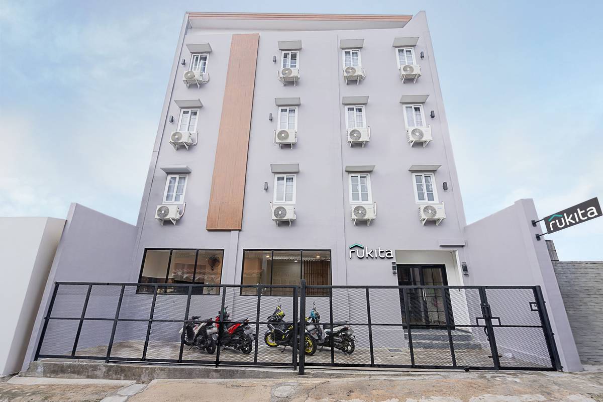 https://images.rukita.co/buildings/building/7c219f72-59a.jpg