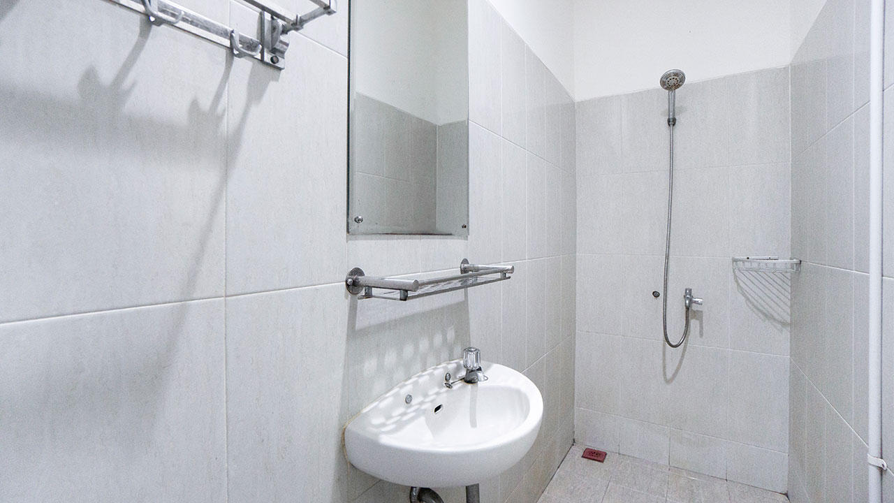 https://images.rukita.co/buildings/building/7caca208-d98.jpg