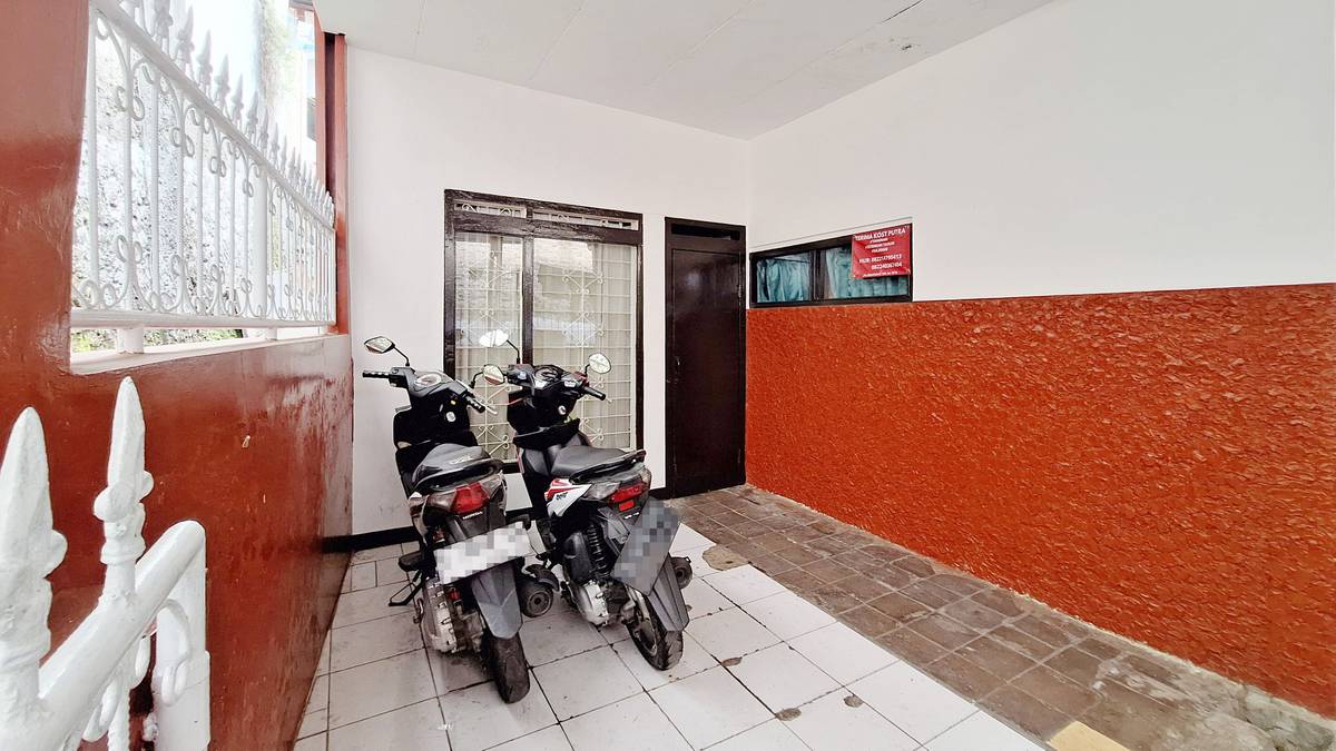 https://images.rukita.co/buildings/building/7d15eb8a-c64.jpg