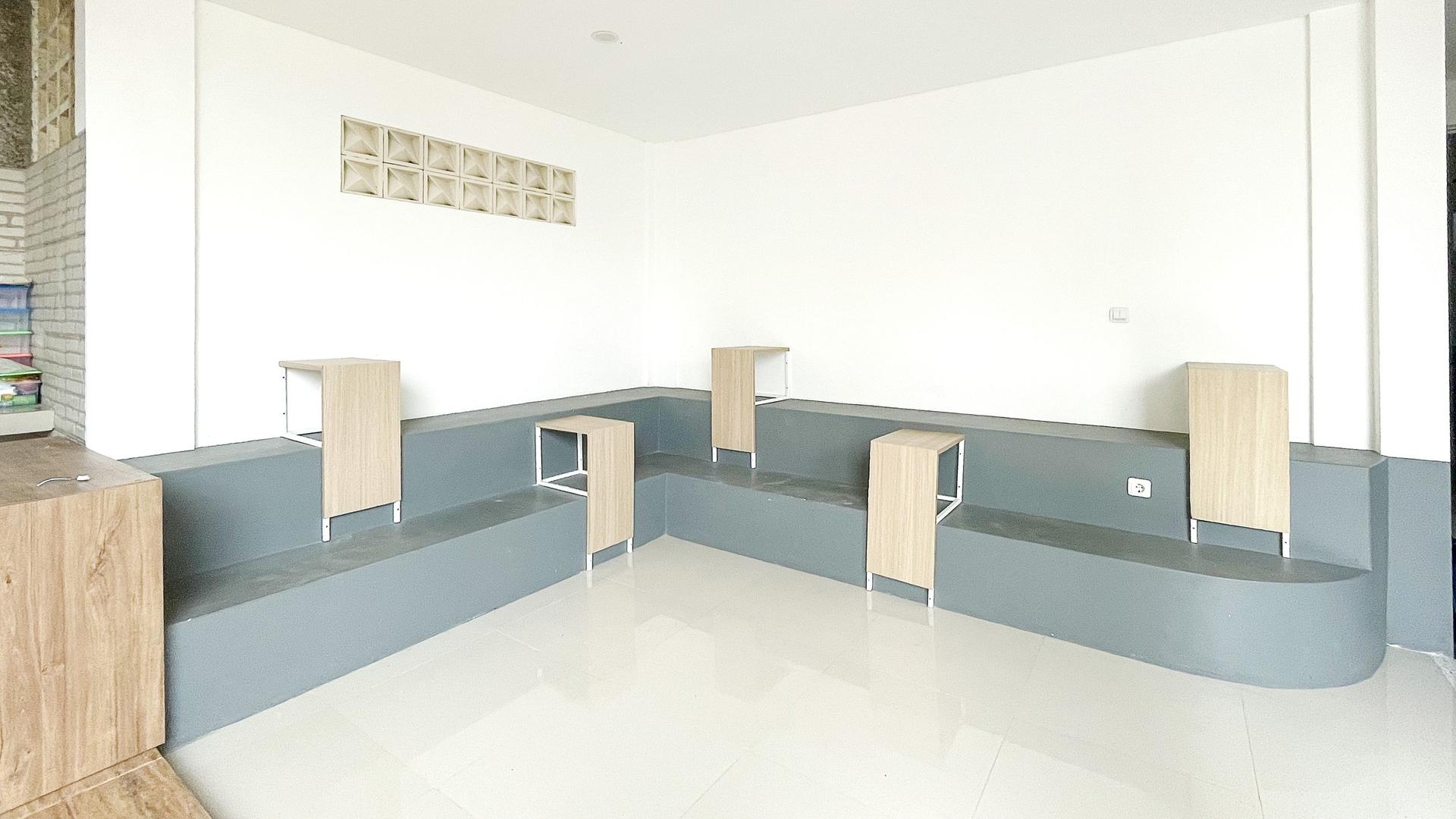 https://images.rukita.co/buildings/building/7e43f0de-c6f1-47bd-ad7e-e996635354b5.jpg