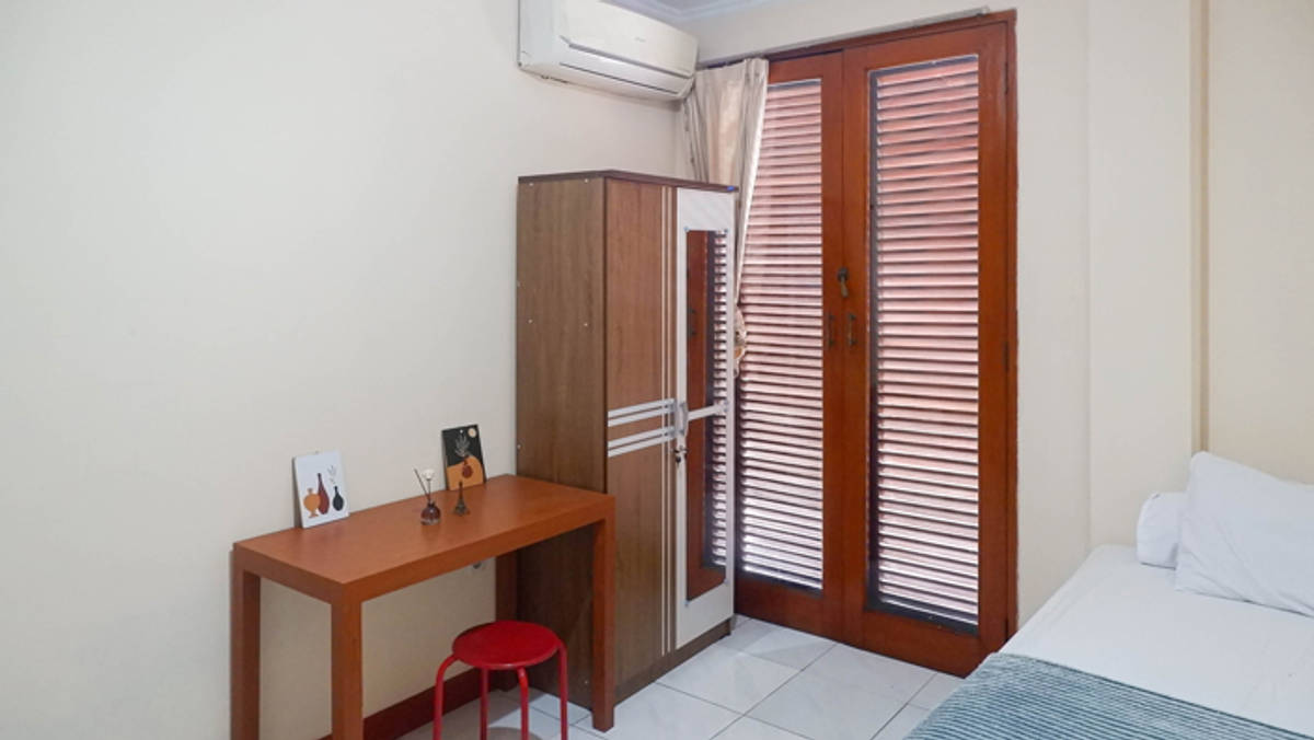 https://images.rukita.co/buildings/building/7efec003-4fc.jpg
