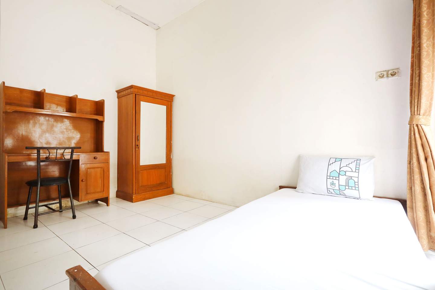 Foto Rukita Unit Griya Indah Petra Kost Siwalankerto Surabaya 