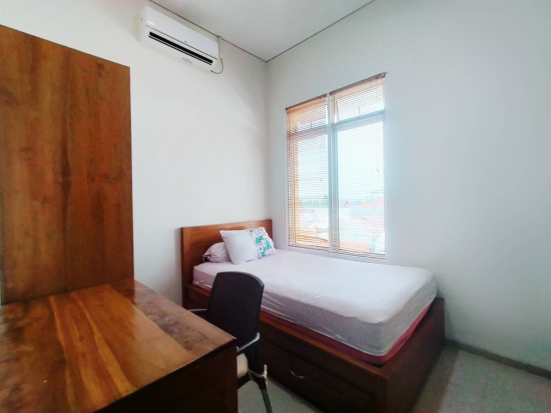 https://images.rukita.co/buildings/building/802a063d-21ca-4850-bfab-92188e7c7252.jpg