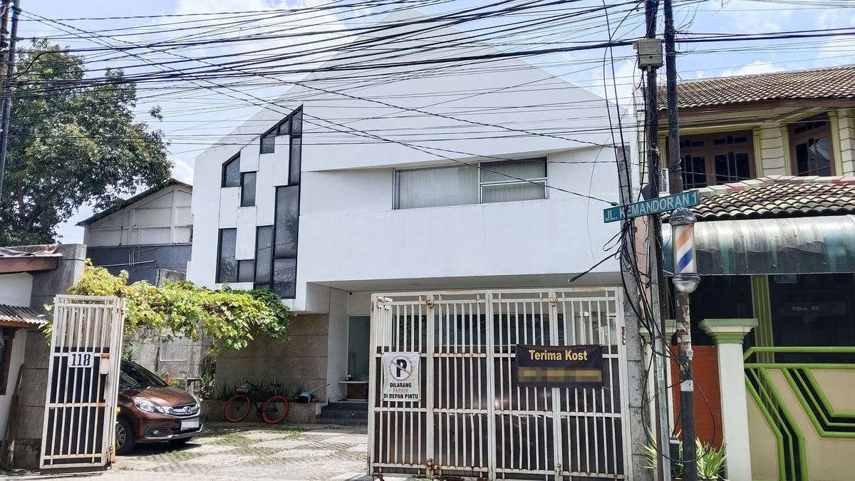 https://images.rukita.co/buildings/building/80b913cf-d58.jpg