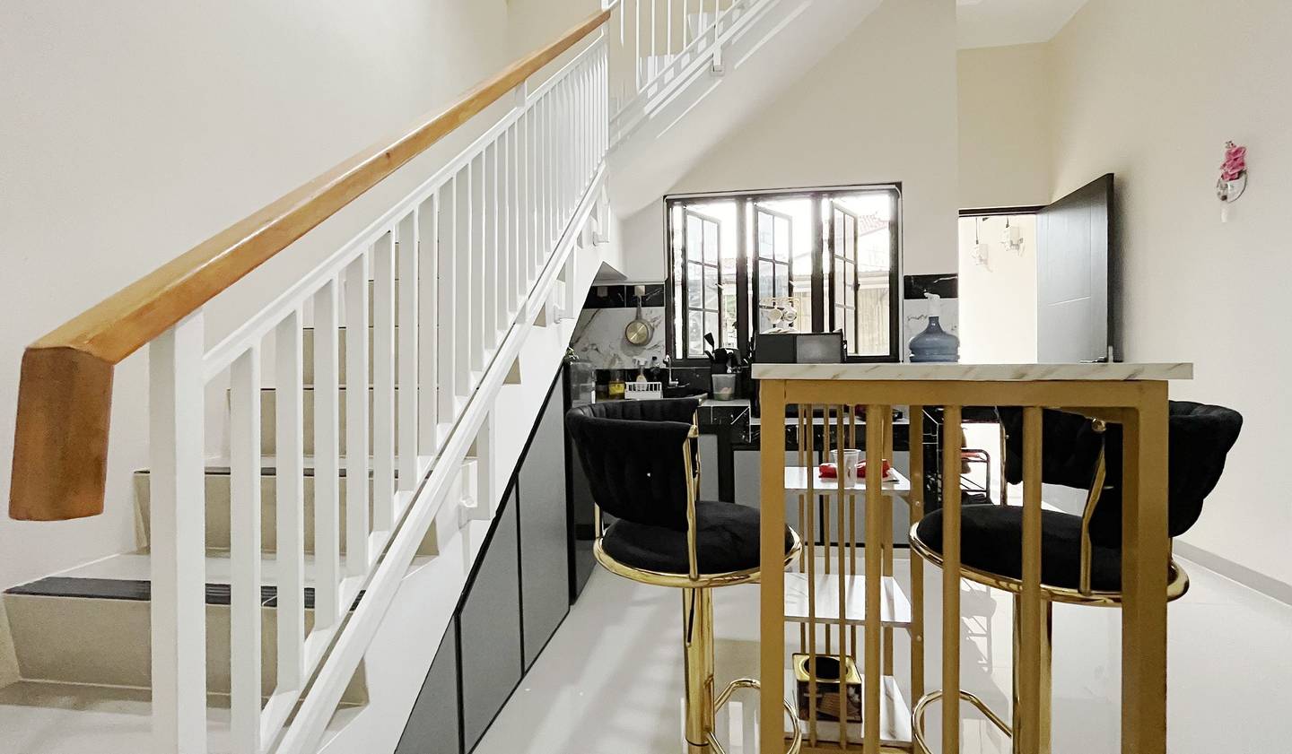 https://images.rukita.co/buildings/building/80f50b36-9ba.jpg