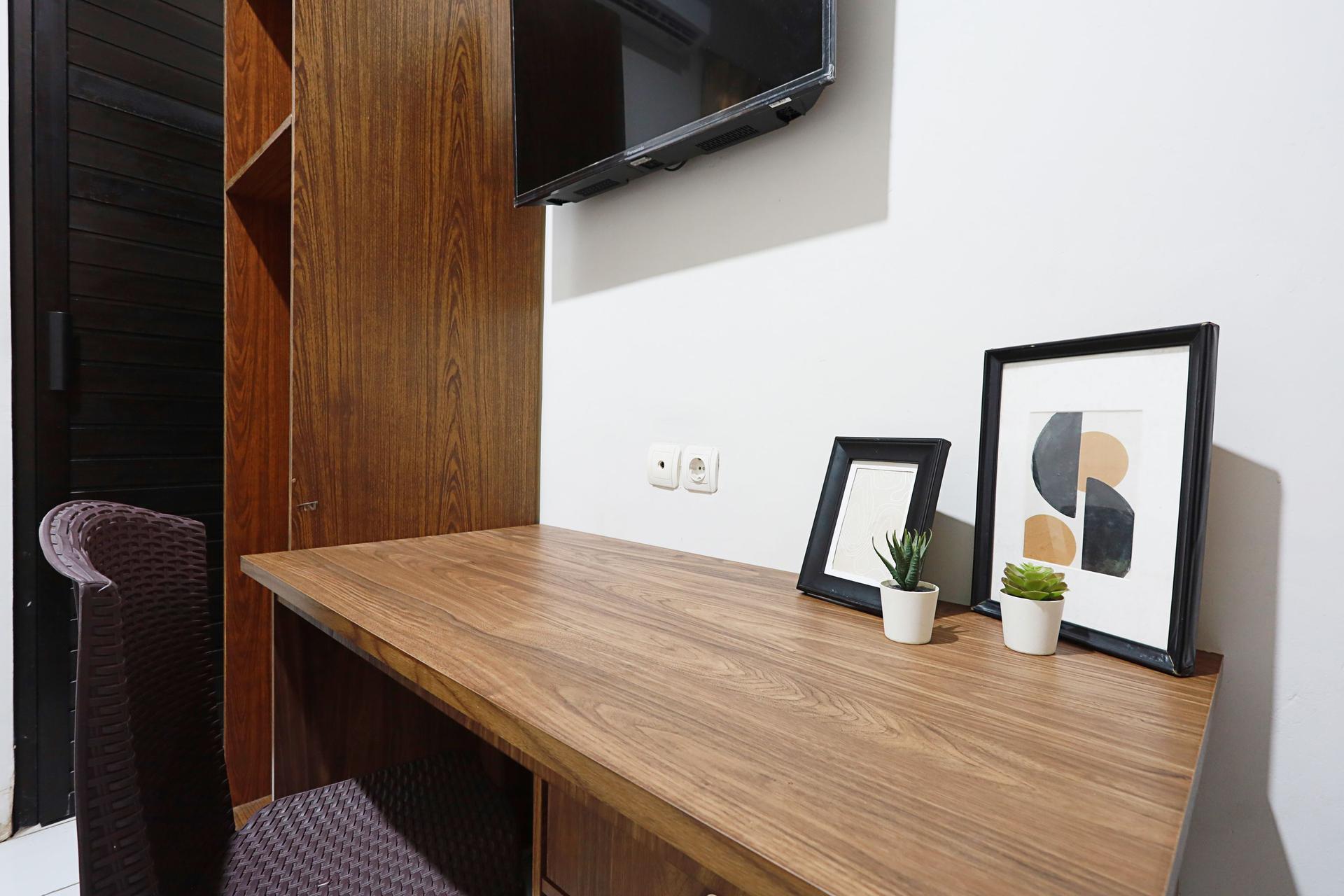 https://images.rukita.co/buildings/building/83f2eb6a-4b6.jpg