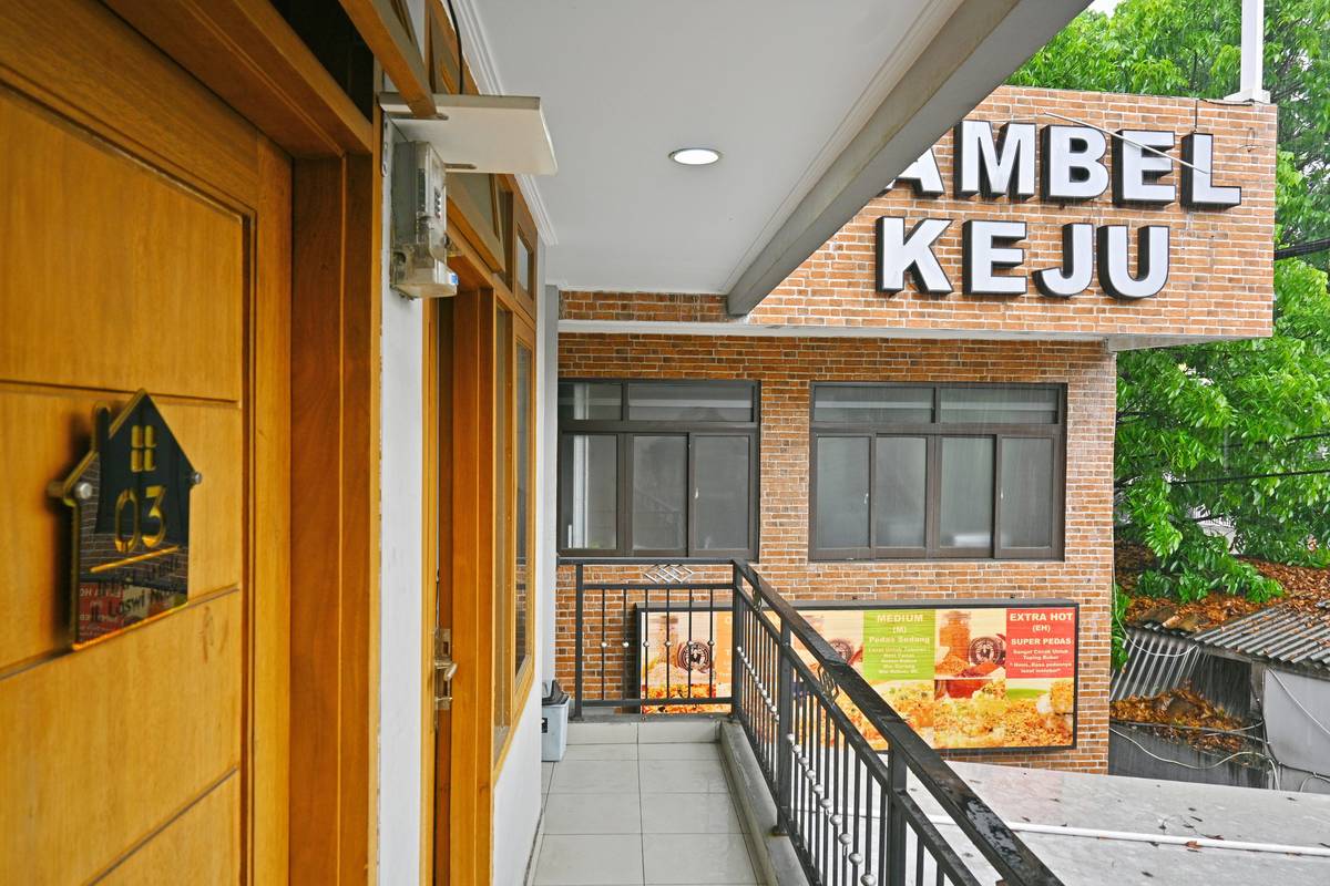 https://images.rukita.co/buildings/building/85a1eb79-daf.jpg