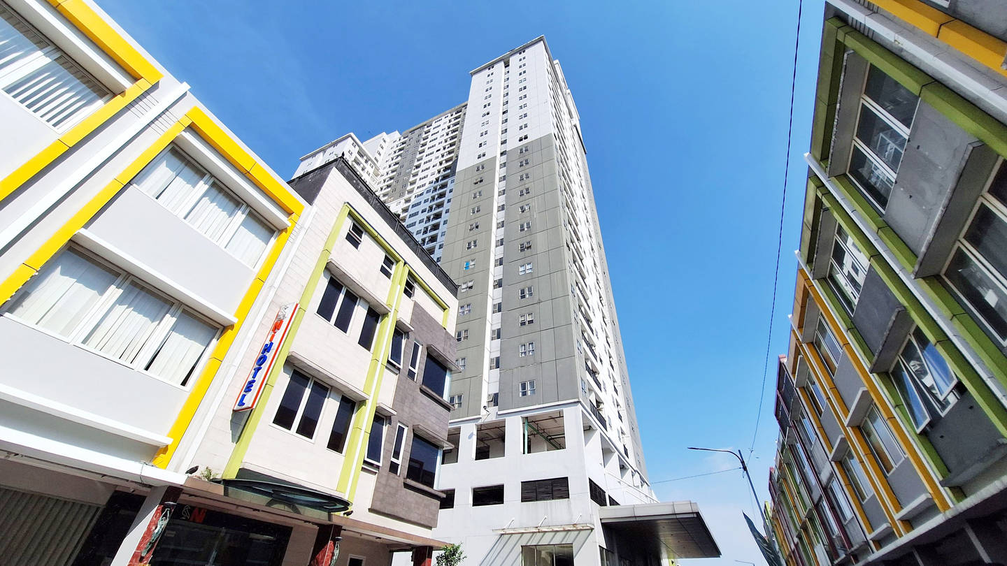https://images.rukita.co/buildings/building/85adaf8a-c2f.jpg