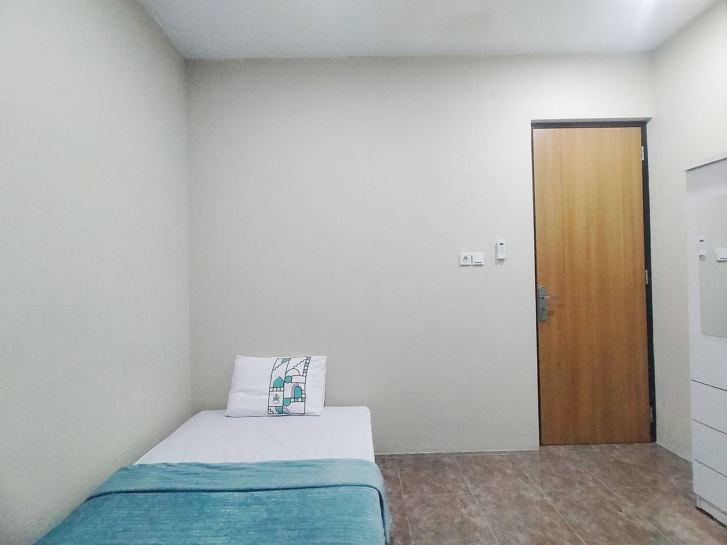 Foto Rukita Unit Trio Residence Yos Sudarso Semarang