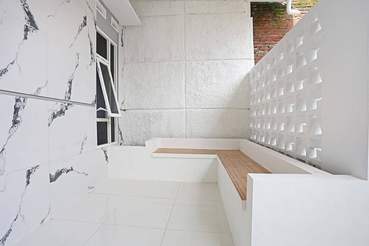 https://images.rukita.co/buildings/building/875dd5b4-794.jpg