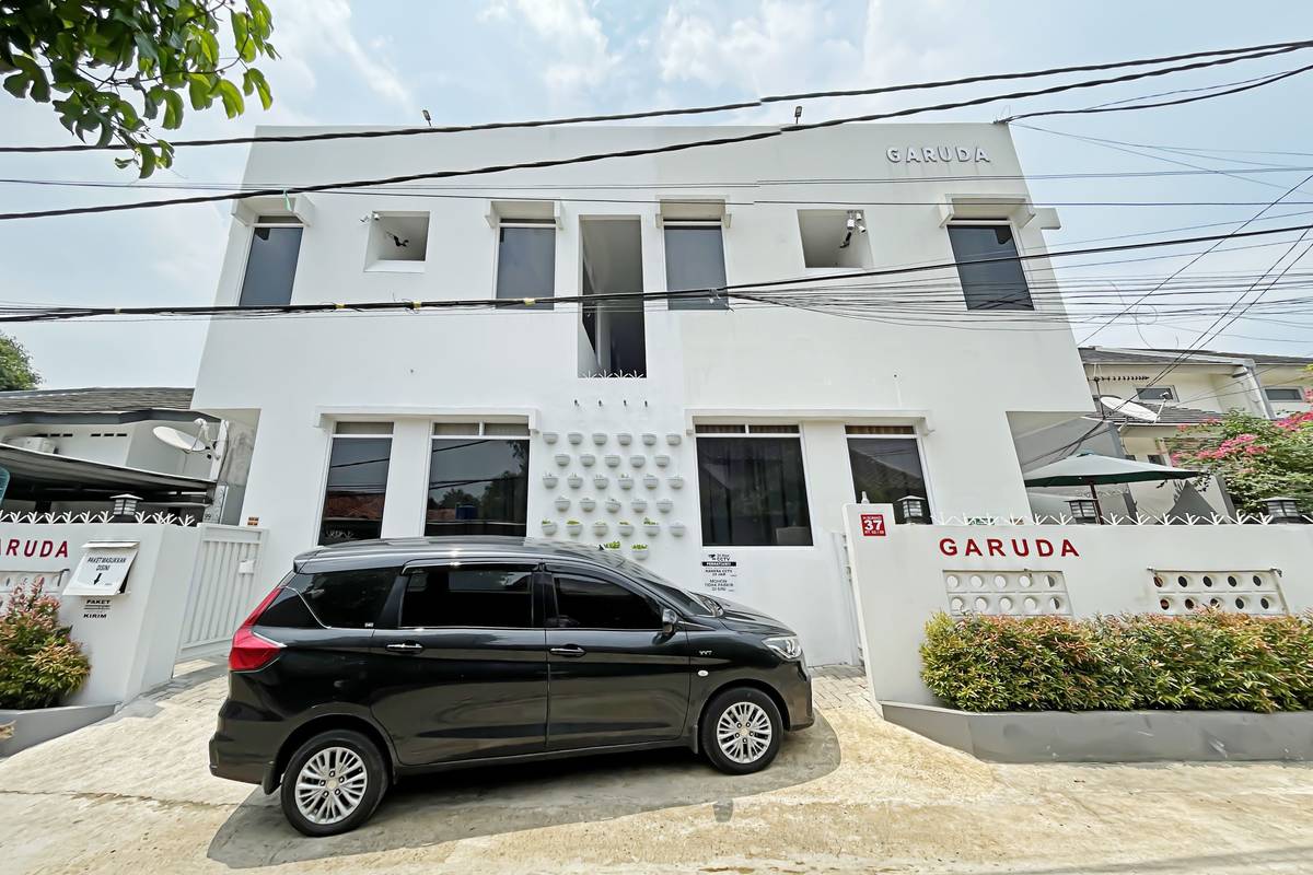 https://images.rukita.co/buildings/building/8847dbf3-ab7.jpg