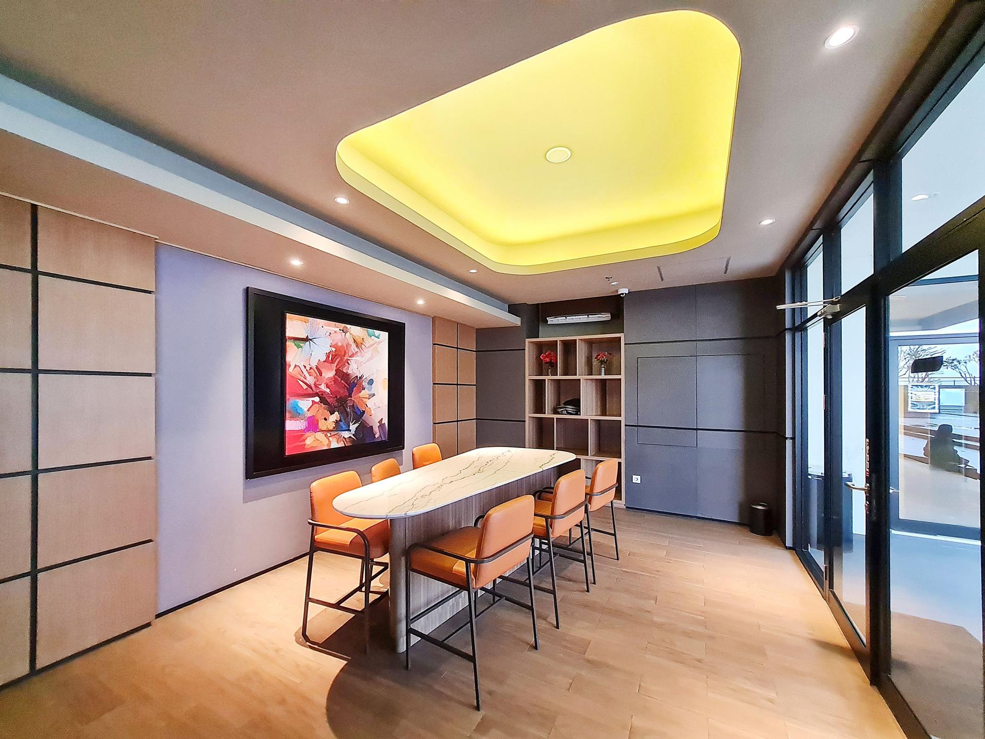 https://images.rukita.co/buildings/building/8a836d16-e3fe-42b5-8895-c3517d37dd8e.jpg