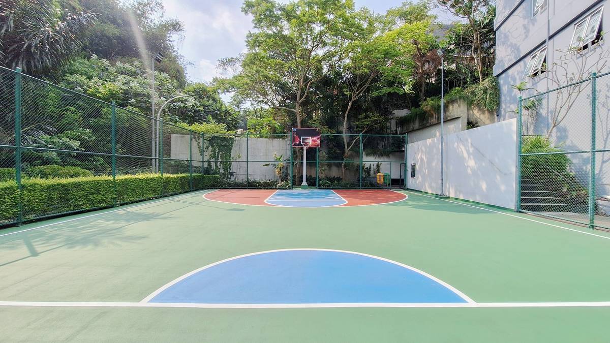https://images.rukita.co/buildings/building/8aa86307-4fd0-4cd8-95ee-39a759848042.jpg