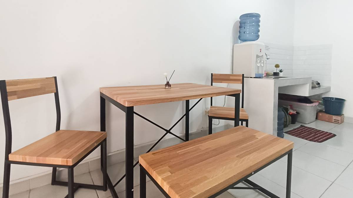 https://images.rukita.co/buildings/building/8d4c0e60-8ff.jpg