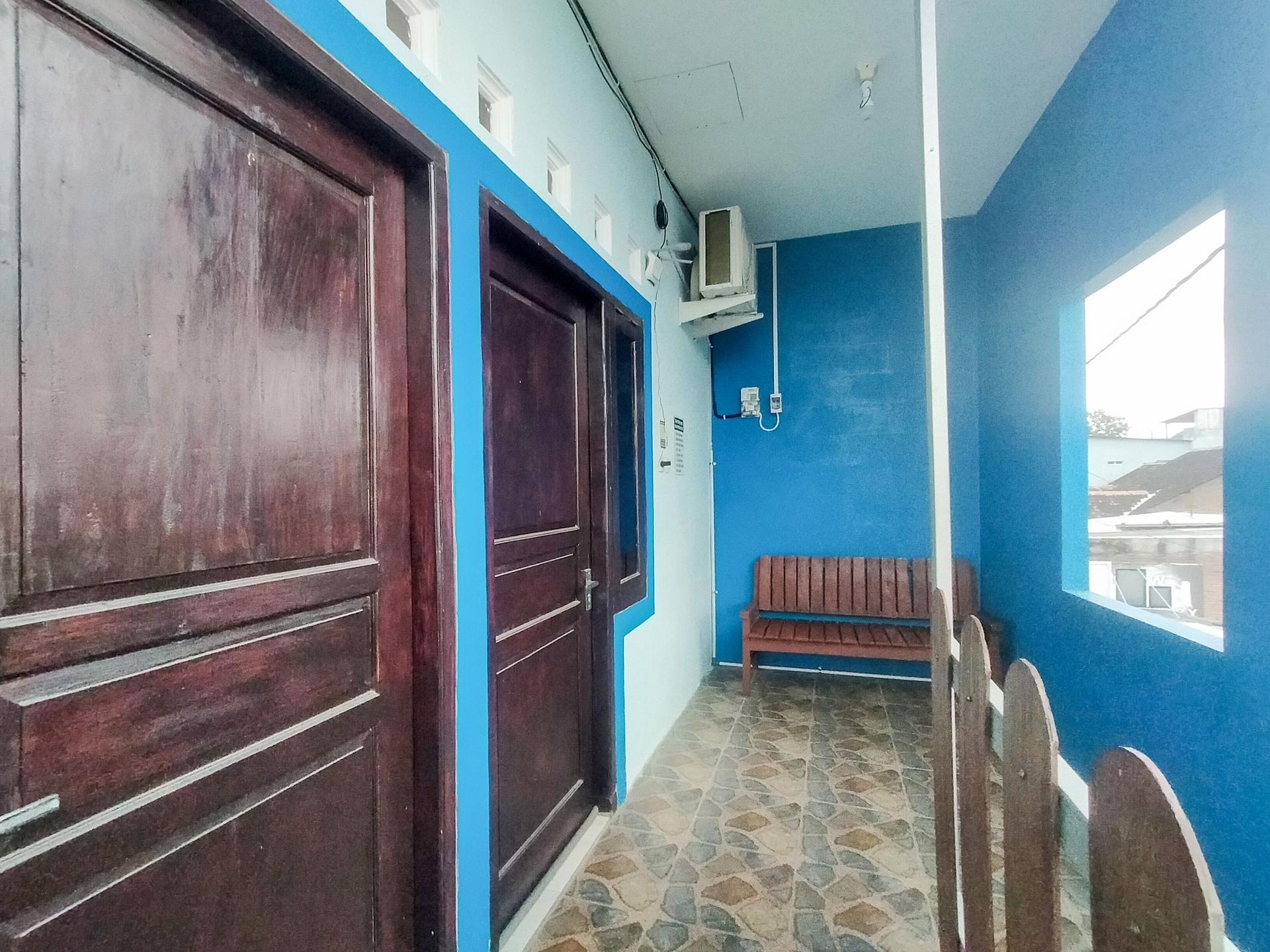 https://images.rukita.co/buildings/building/8d7f5bfa-b793-4e8c-99a7-e257f87cd3d4.jpg
