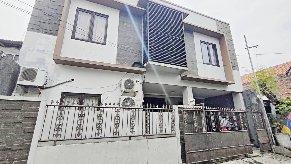 https://images.rukita.co/buildings/building/8d849af7-07a.jpg