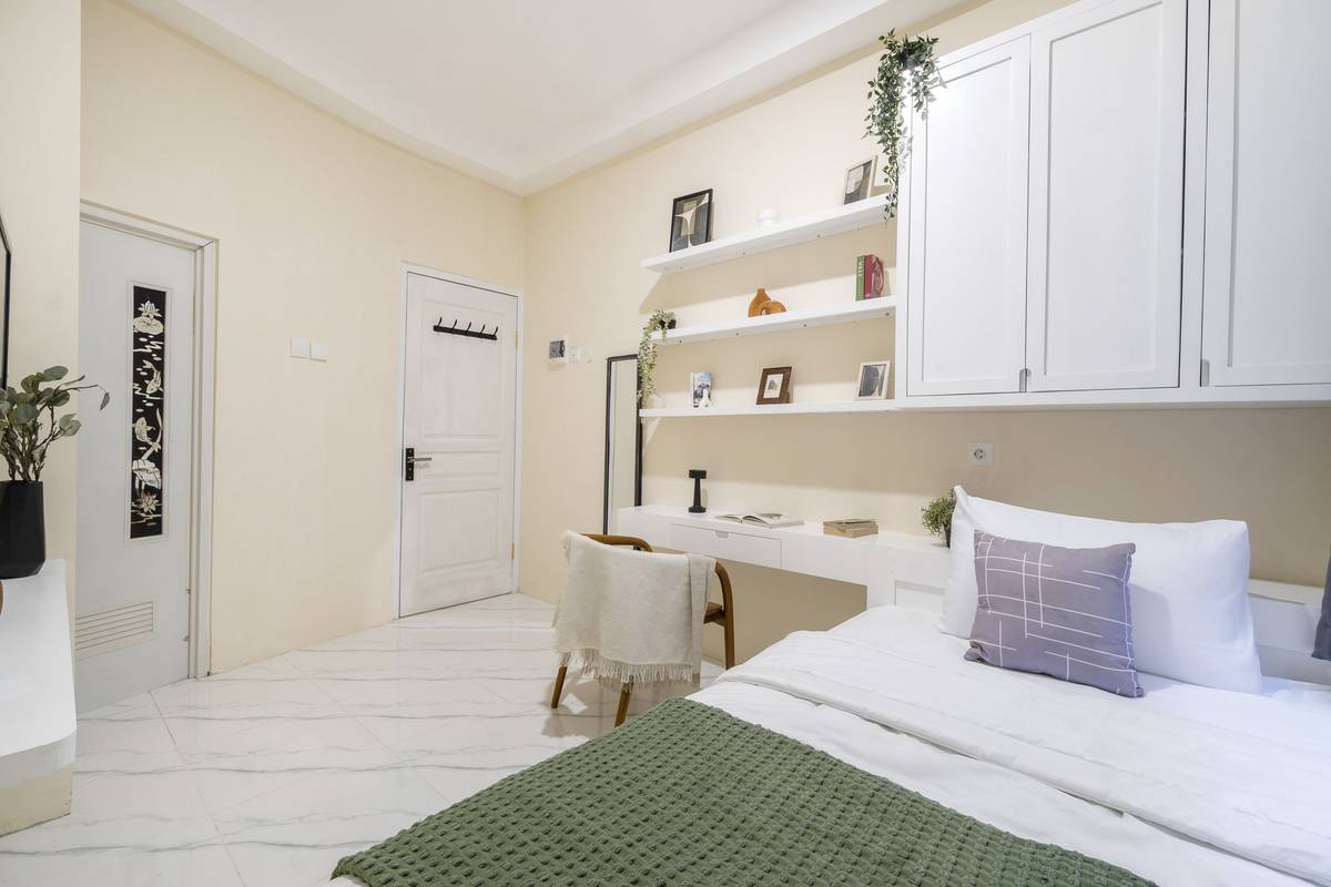 https://images.rukita.co/buildings/building/8dbeb8e5-5fc9-413a-ad35-f4f8f33abbc1.jpg