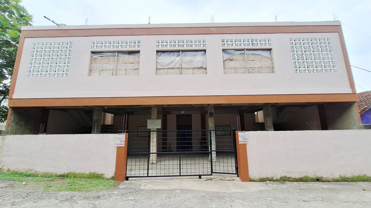 https://images.rukita.co/buildings/building/8ec4362b-923.jpg