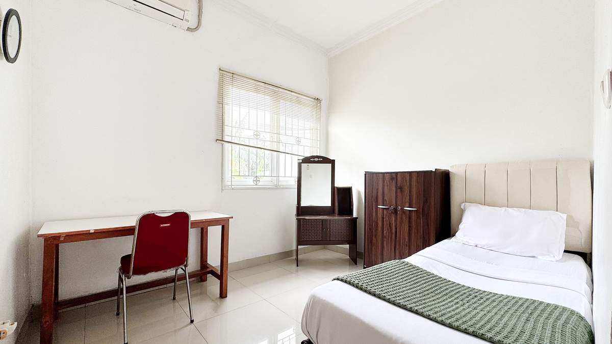 Foto Rukita Unit Adhikarya 23 Kost Juanda Depok