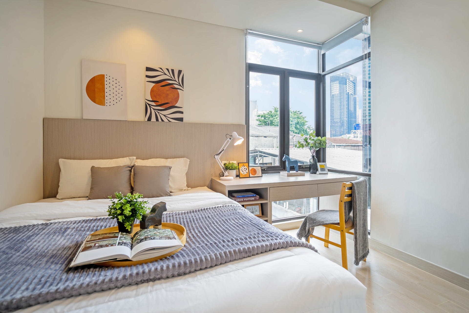 https://images.rukita.co/buildings/building/920bfd53-f76.jpg