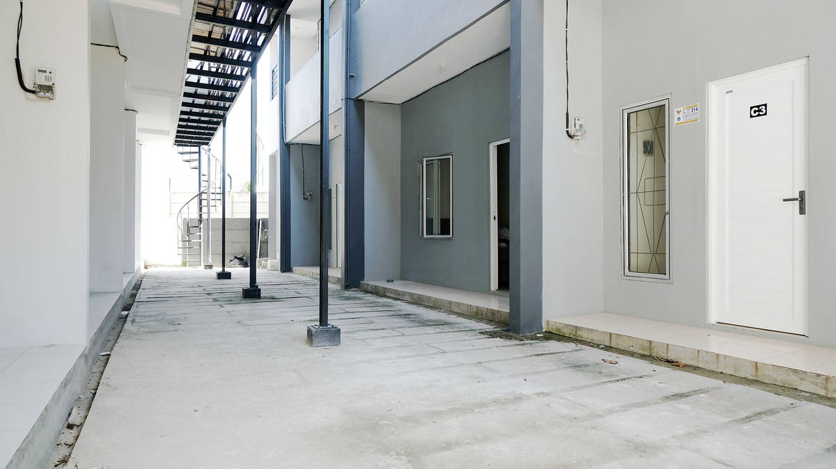 https://images.rukita.co/buildings/building/931740f1-270.jpg