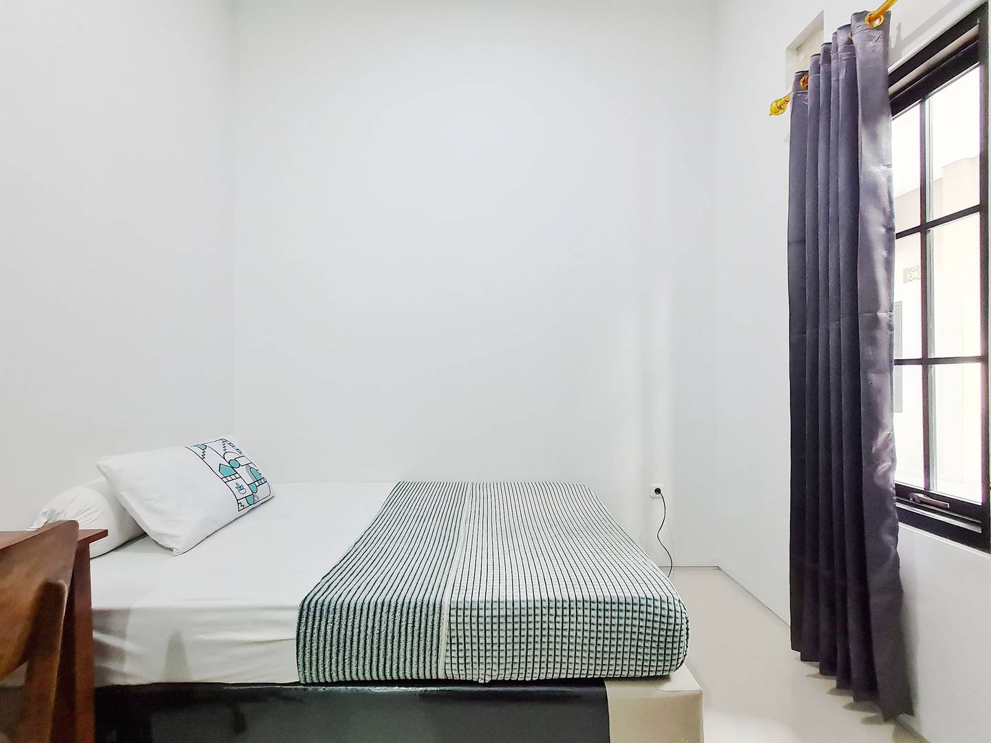 https://images.rukita.co/buildings/building/9320f302-61f.jpg