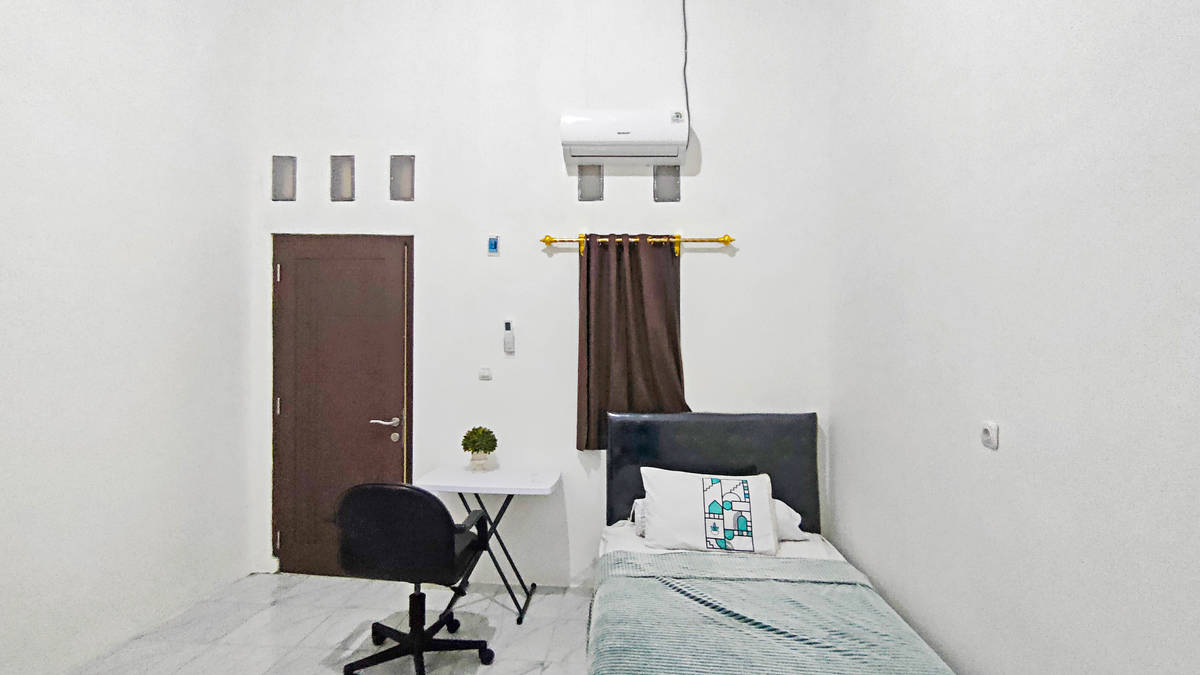 https://images.rukita.co/buildings/building/9325c823-92a.jpg