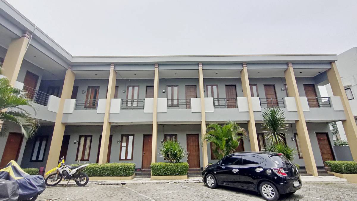 https://images.rukita.co/buildings/building/93fea860-ad9.jpg