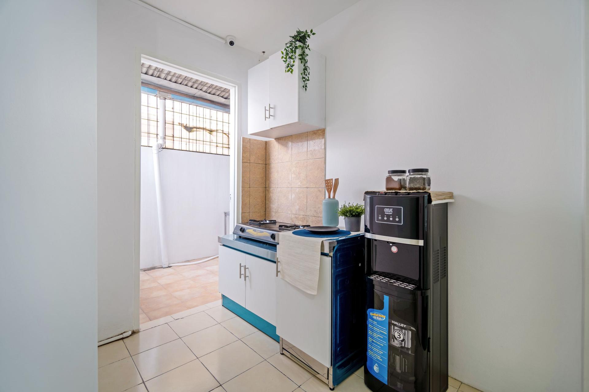 https://images.rukita.co/buildings/building/964ef642-5572-4e5b-ae91-26aac09c3ecf.jpg