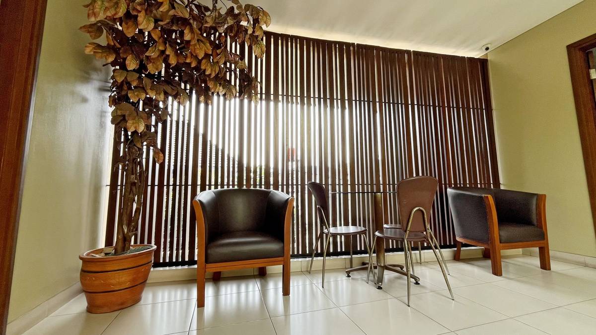 https://images.rukita.co/buildings/building/982da493-36e.jpg