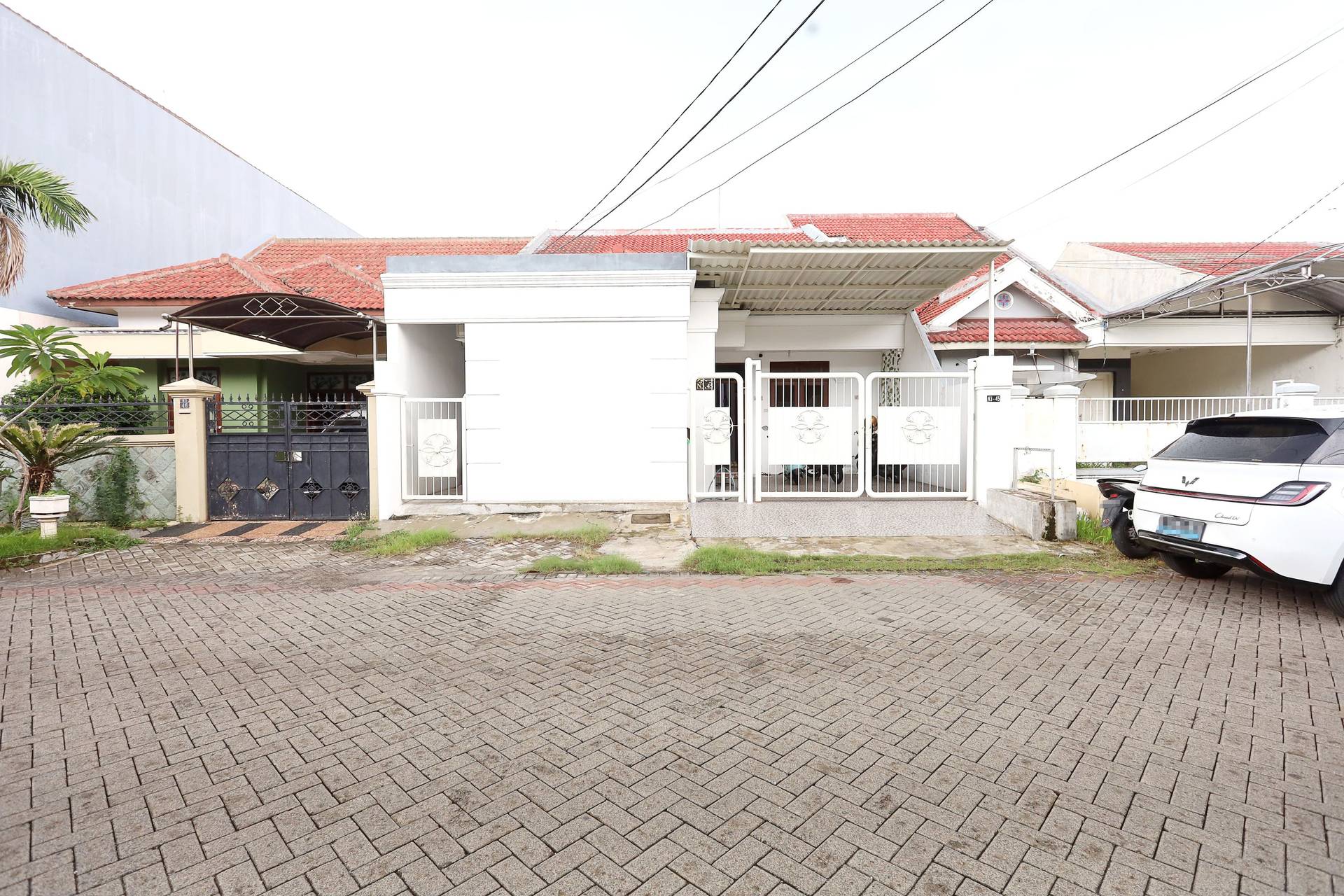 https://images.rukita.co/buildings/building/988c2dda-c235-4d5c-b73d-00bdba1a434d.jpg