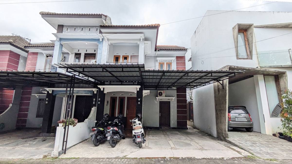 https://images.rukita.co/buildings/building/98dcbcdb-cfa.jpg