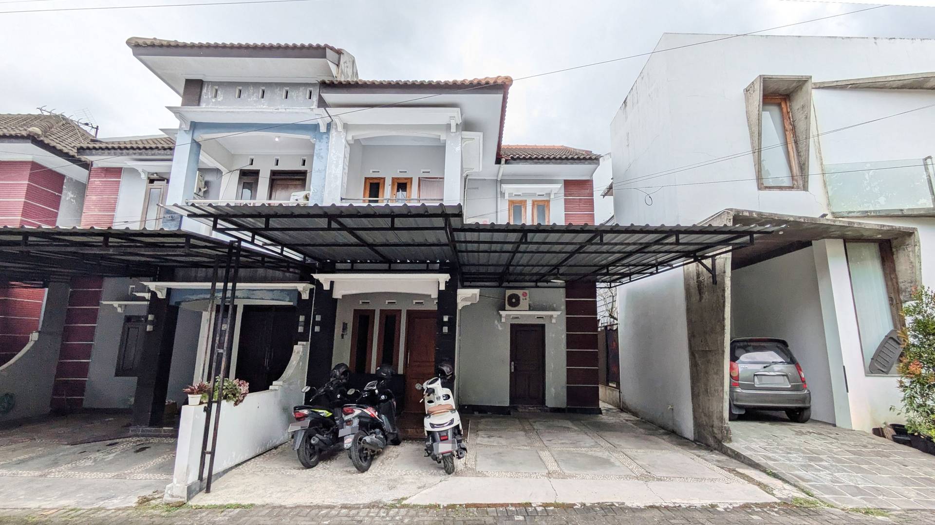 https://images.rukita.co/buildings/building/98dcbcdb-cfa.jpg
