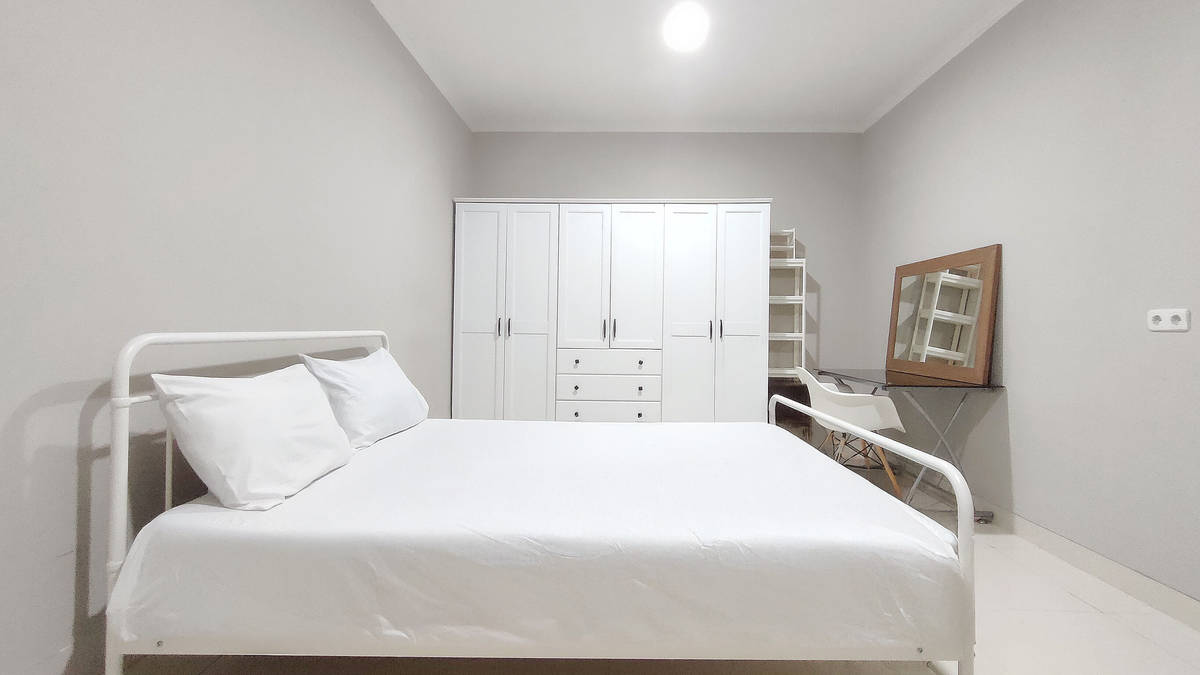 https://images.rukita.co/buildings/building/9a985e01-10a.jpg