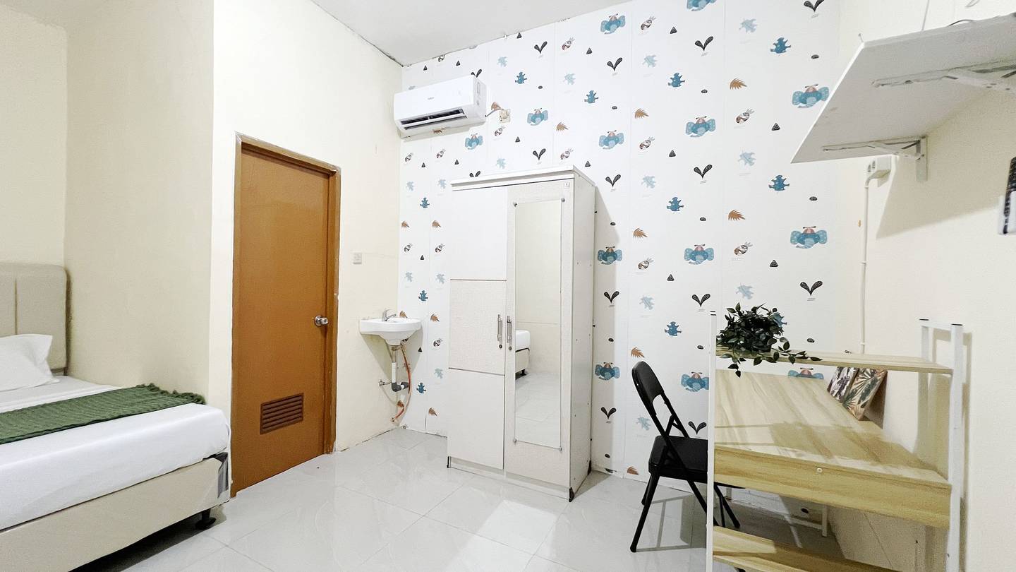 https://images.rukita.co/buildings/building/9b5211da-ab5.jpg