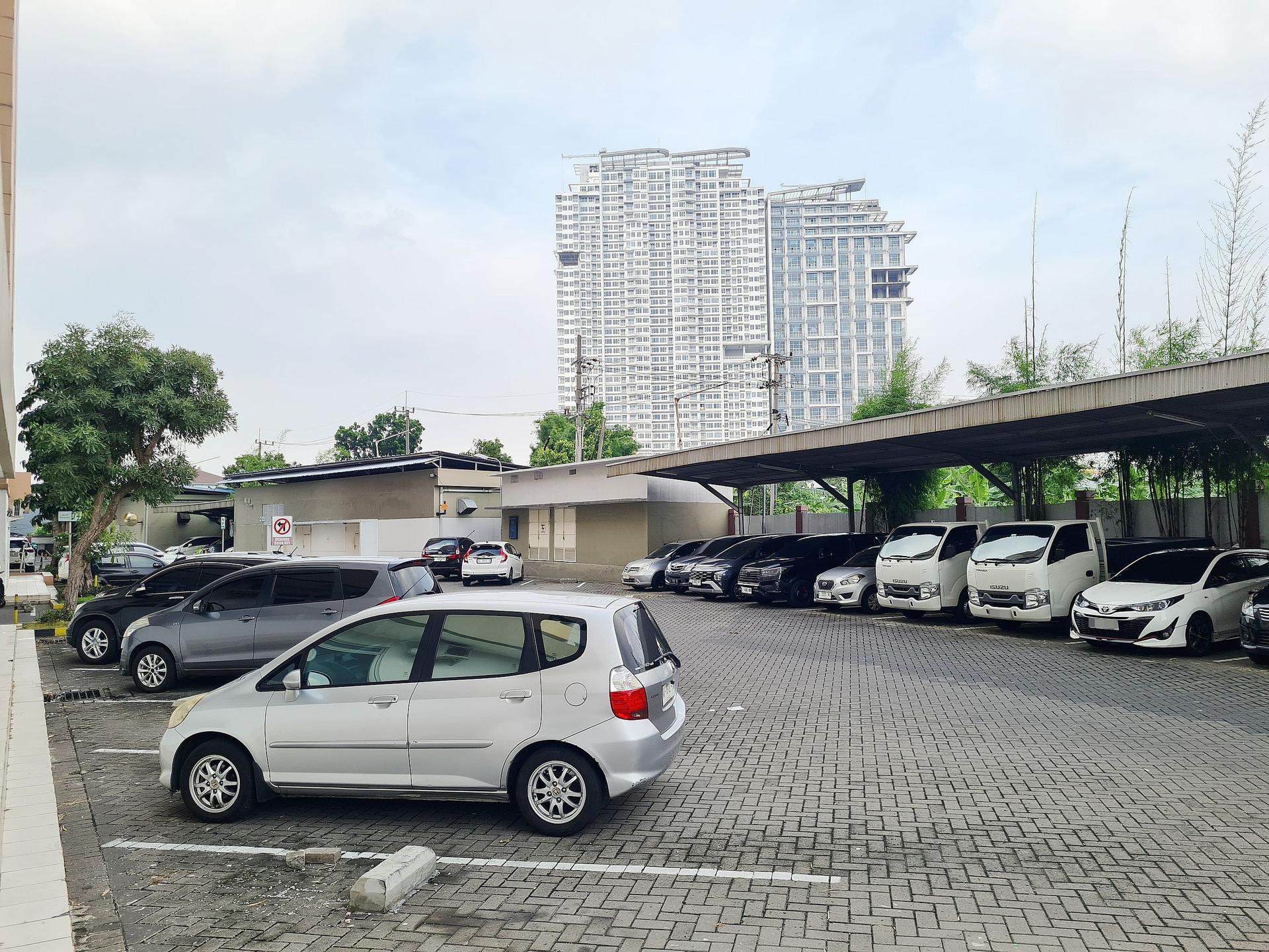https://images.rukita.co/buildings/building/9c0d3ce0-abb.jpg