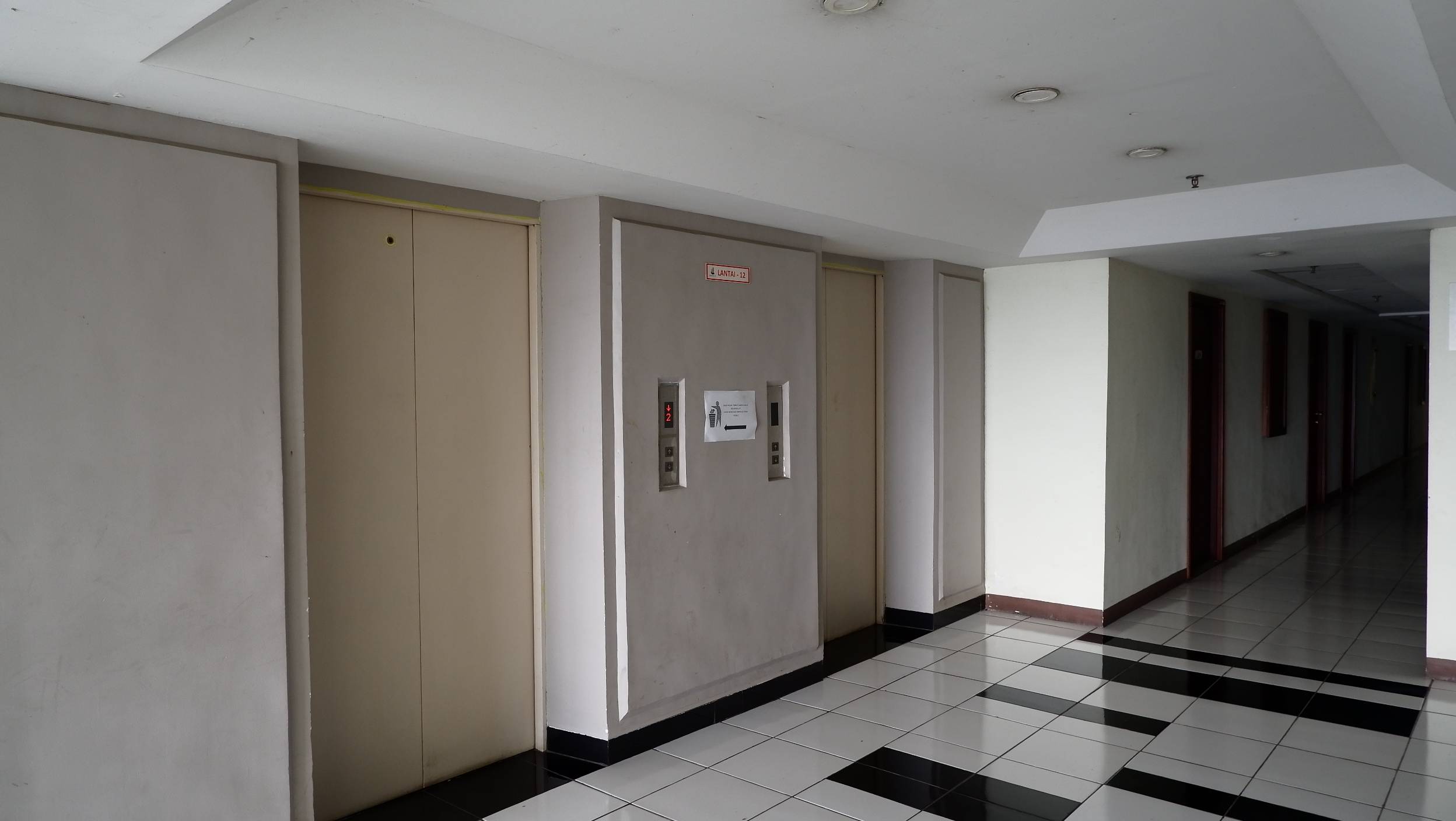 Foto Rukita Unit Apartemen Emerald Tower Bandung - Studio City View #2