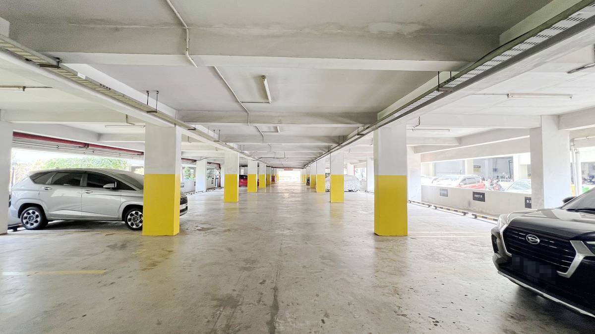 https://images.rukita.co/buildings/building/9d9be7b1-6d5.jpg