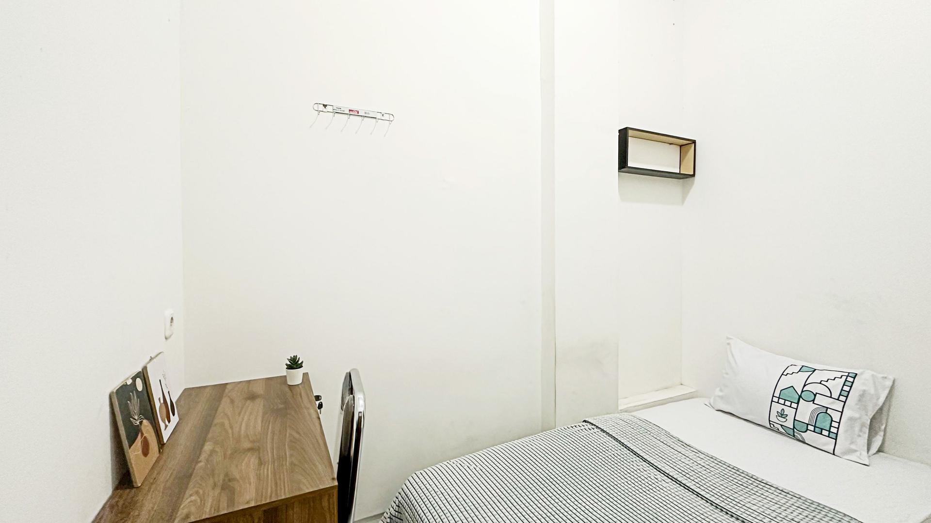 https://images.rukita.co/buildings/building/9ef9b4d6-7f1.jpg