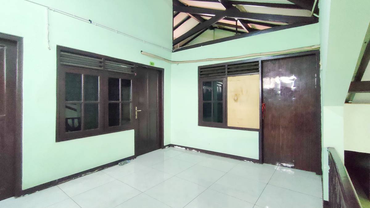 https://images.rukita.co/buildings/building/9f9cecac-3e6.jpg