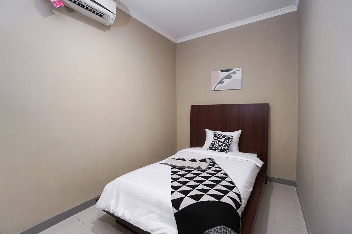 https://images.rukita.co/buildings/building/Rukita-Balai-Pustaka_Feb2020_2_edited.jpg