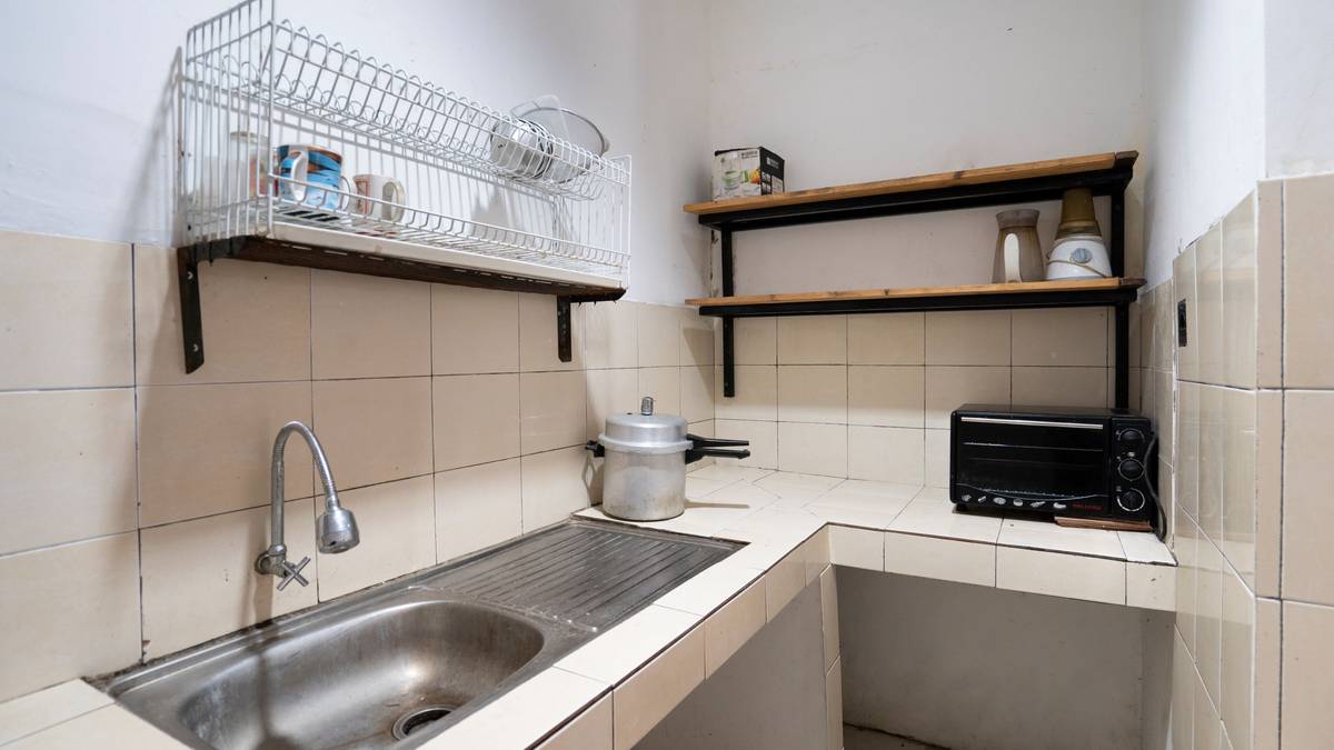 https://images.rukita.co/buildings/building/Ruoptions-Lebak-Bulus-Residence_Juni2021_47_resized_ReMrCrw.jpg