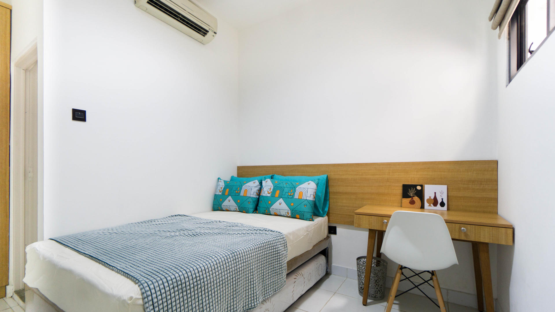 https://images.rukita.co/buildings/building/Ruoptions_Cempaka_Lestari_Lebak_Bulus_1DES_8_7sgTgBU.jpg